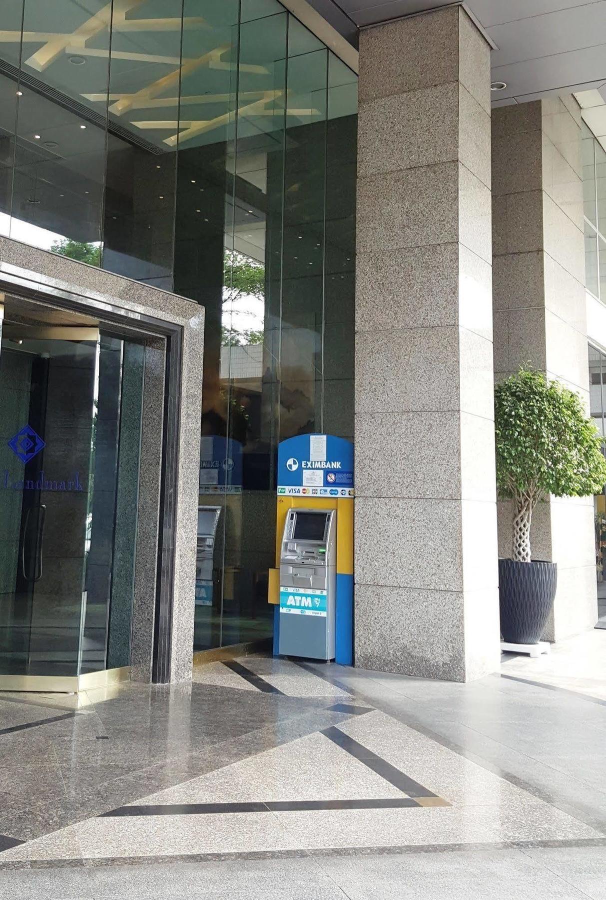 The Landmark Serviced Apartment - Managed By Peninsula Properties Хошимин Экстерьер фото