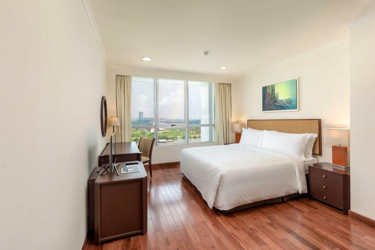 The Landmark Serviced Apartment - Managed By Peninsula Properties Хошимин Экстерьер фото