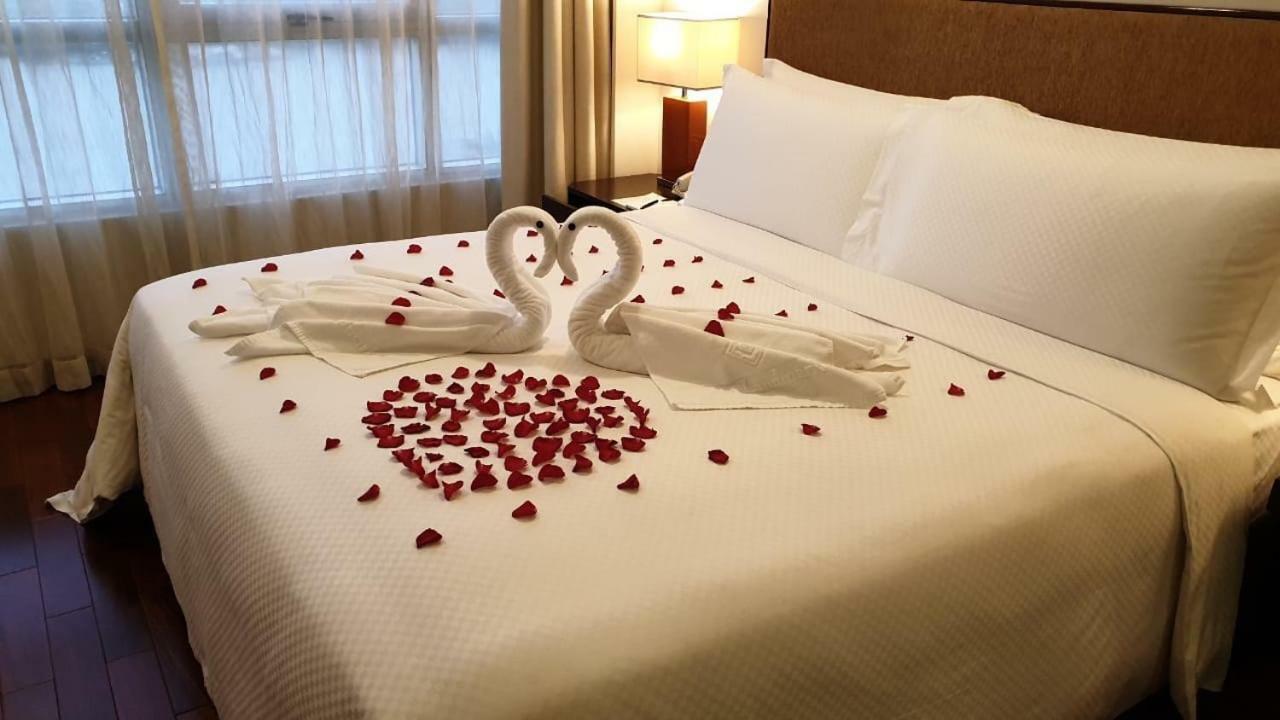 The Landmark Serviced Apartment - Managed By Peninsula Properties Хошимин Экстерьер фото